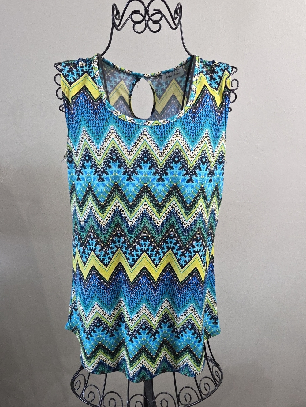 Star Vixen Blue Lime Chevron Print Tank Top